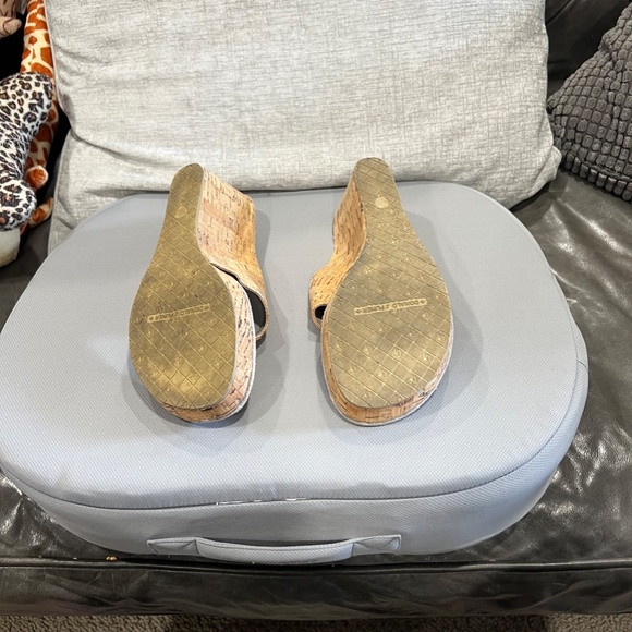 DONALD PLINER CORK SANDALS - Picture 5 of 6